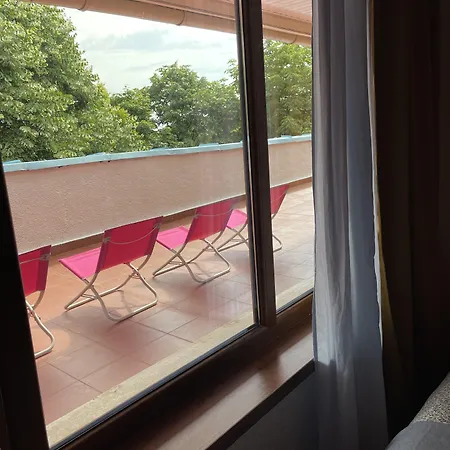 Amadina Garden Ξενοδοχείο *