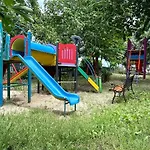 Amadina Garden Хотел