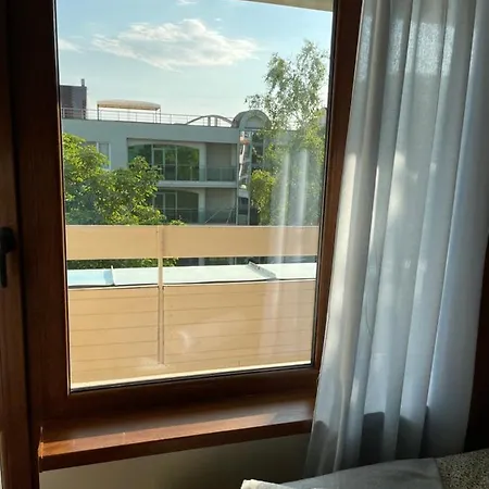 Amadina Garden * 洛泽内茨