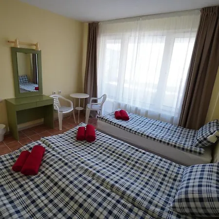 Amadina Garden ホテル