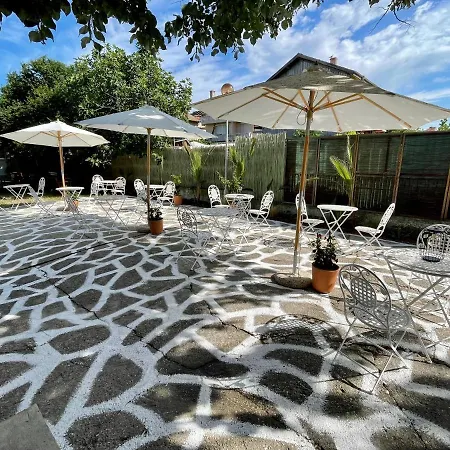 Amadina Garden 酒店