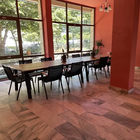 ホテル Amadina Garden *