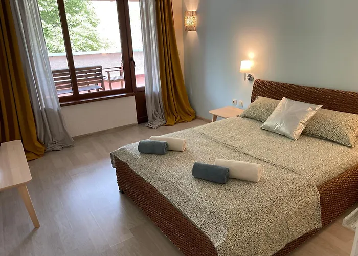 Amadina Garden * Lozenets