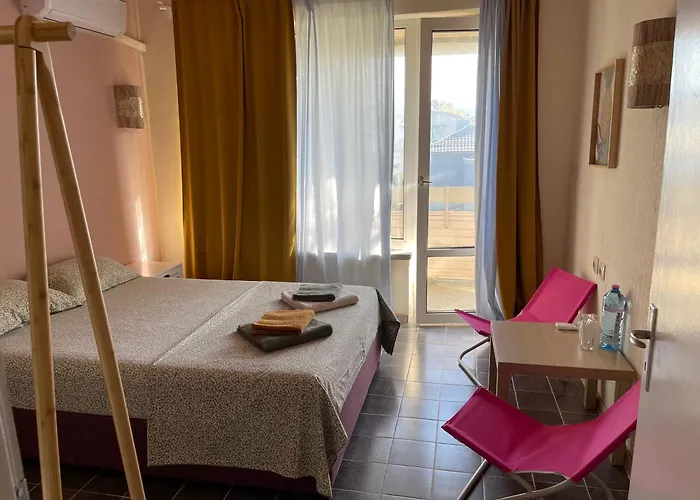 Hotel Amadina Garden Lozenets