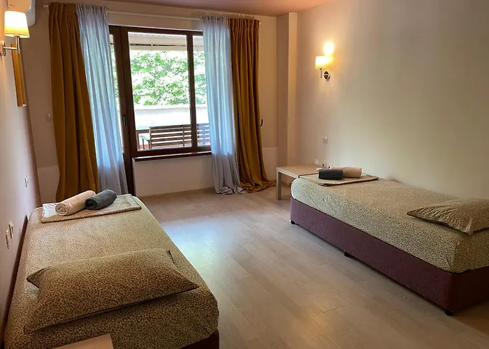 Amadina Garden Hotel *