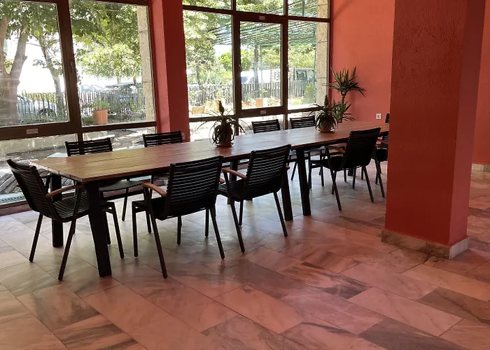 Hotel Amadina Garden *